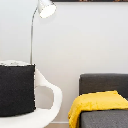 Zen One-bedroom Flat In Gorgeous Lane Lisboa