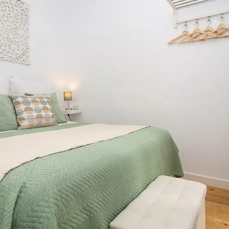 Zen One-bedroom Flat In Gorgeous Lane * Лиссабон